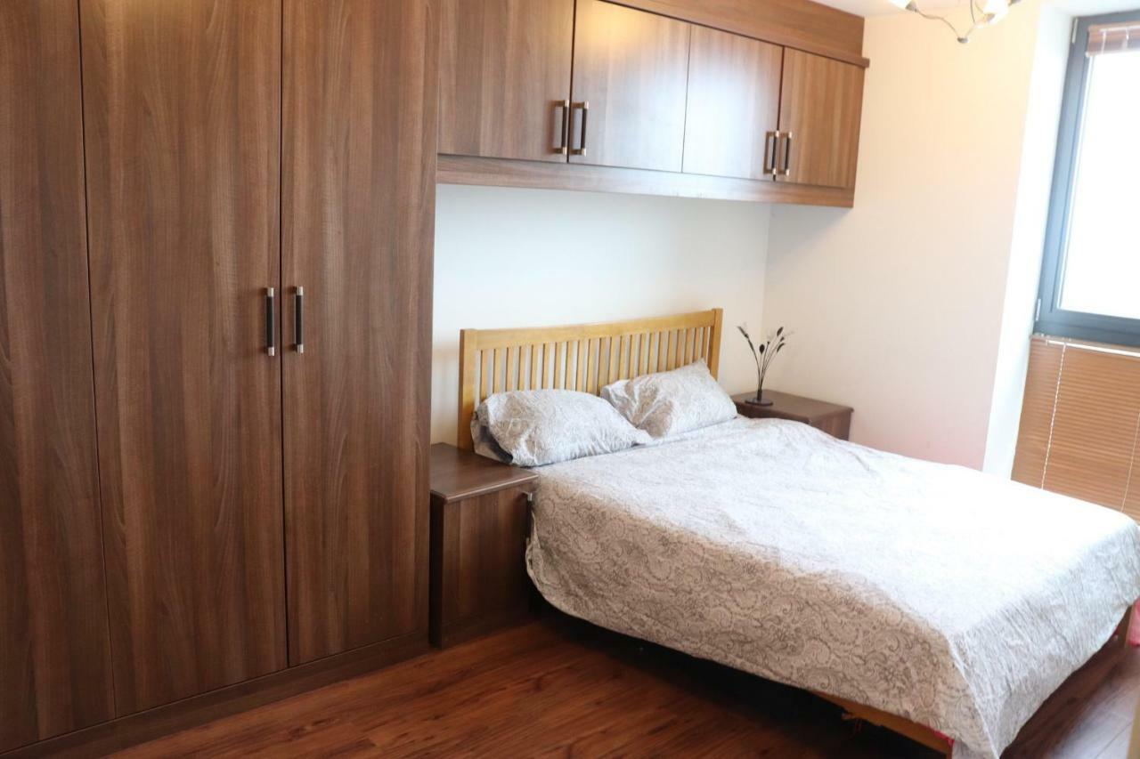 Premium Waterside Apartment Лондон Экстерьер фото